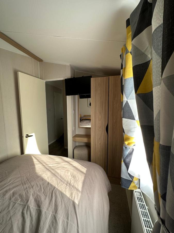 Tattershall Lakes Getaway Hotel ภายนอก รูปภาพ